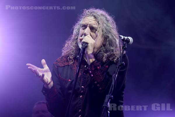 ROBERT PLANT AND THE SENSATIONAL SPACE SHIFTERS - 2016-07-02 - HEROUVILLE SAINT CLAIR - Chateau de Beauregard - Scene Beauregard - Robert Anthony Plant